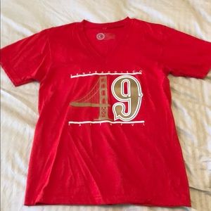 Women’s 49ers v-neck large shirt